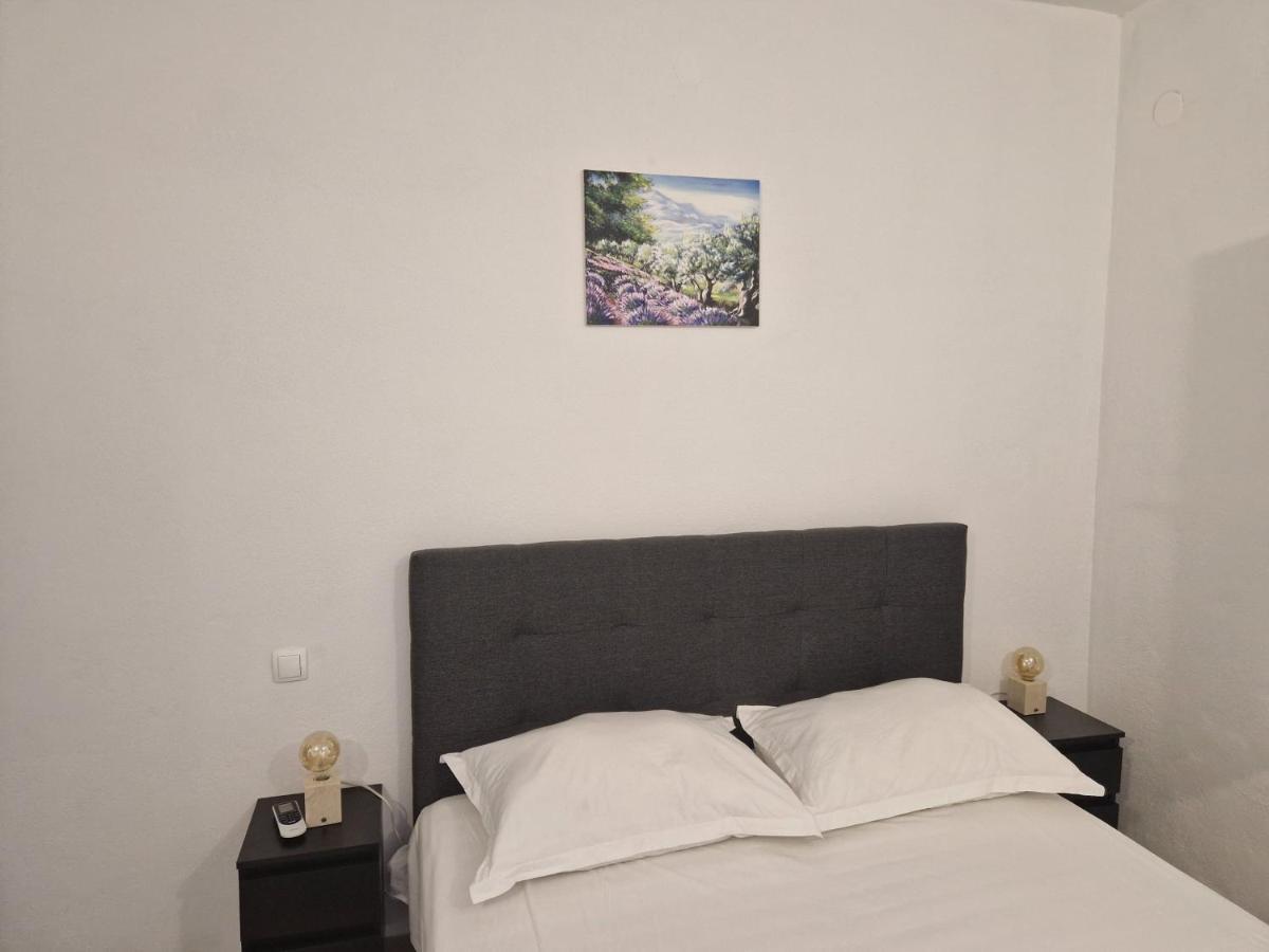 Hotel Kuca Za Odmor Dobrila Jelsa  Zewnętrze zdjęcie