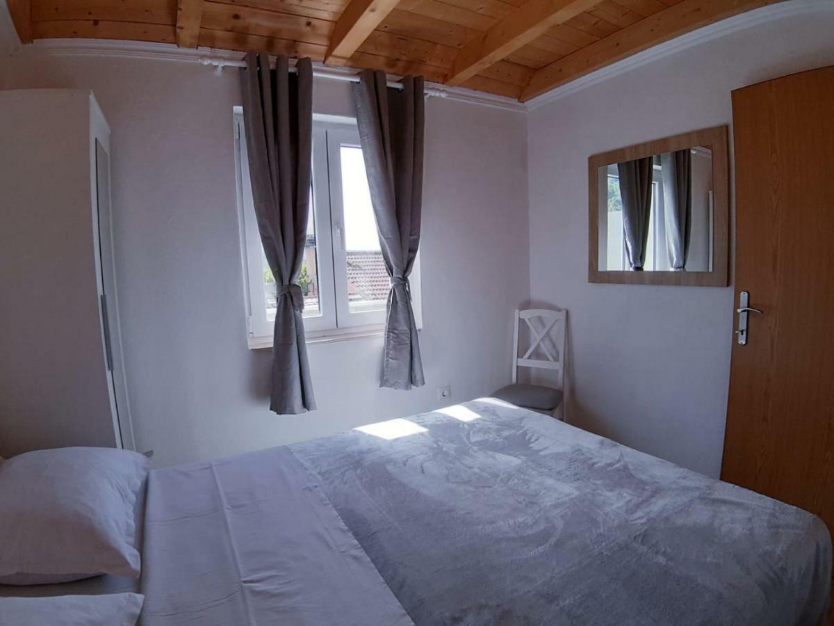 Hotel Kuca Za Odmor Dobrila Jelsa  Zewnętrze zdjęcie